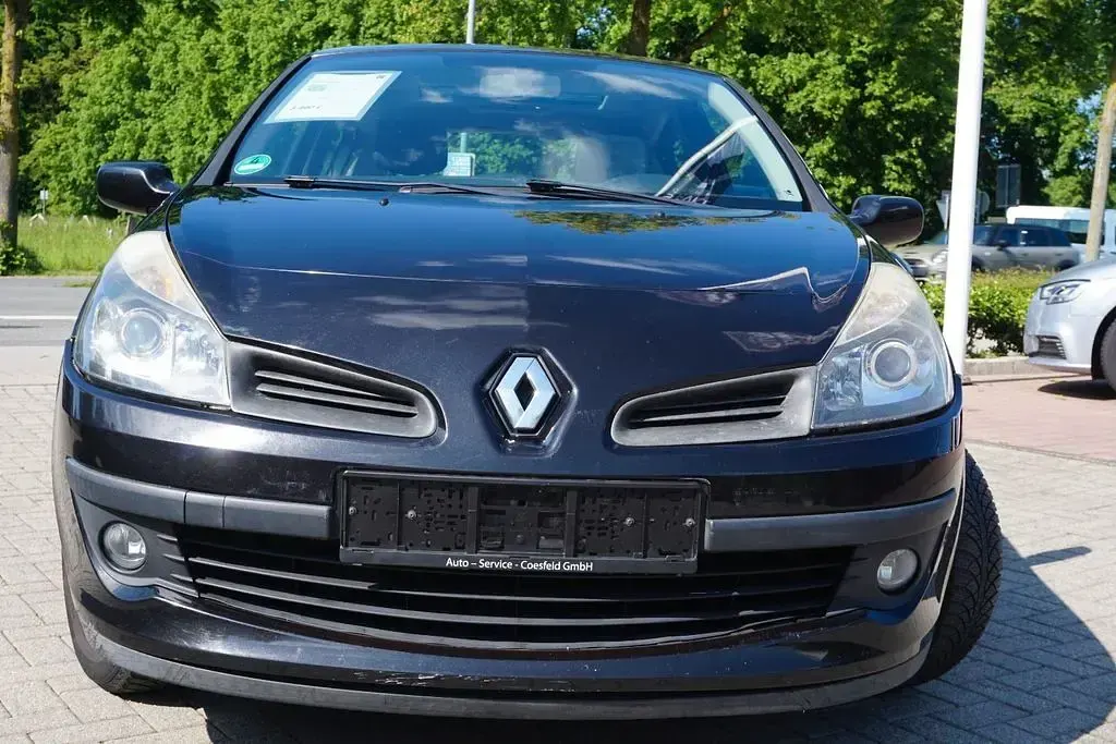 Używany Renault Clio III Dynamique 75 KM (55 kW) 2008 Czarny Hatchback