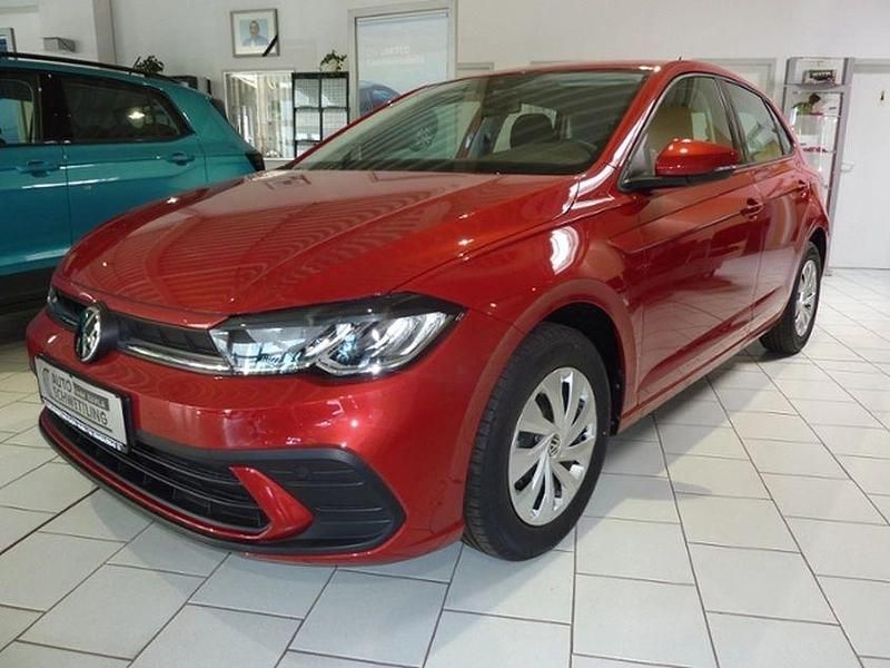 Rot Gebraucht 2024 VW Polo Life Limousine | 22.249 € (Teuer) - Bild 1/4
