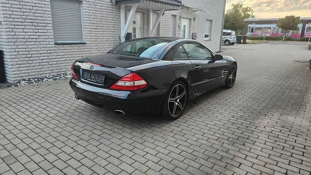 Gebraucht Mercedes SL350 272 PS (200 kW) 2008 Schwarz Cabrio