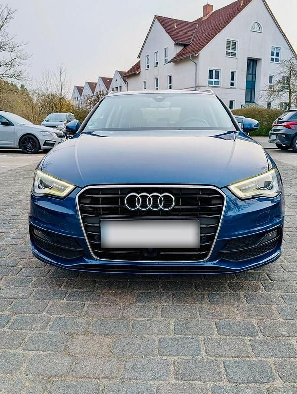 Gebraucht Audi A3 S-Line 150 PS (110 kW) 2015 Blau Kombi