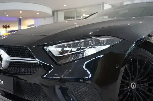 Gebraucht Mercedes CLS450 389 PS (286 kW) 2018 Baltic black Limousine