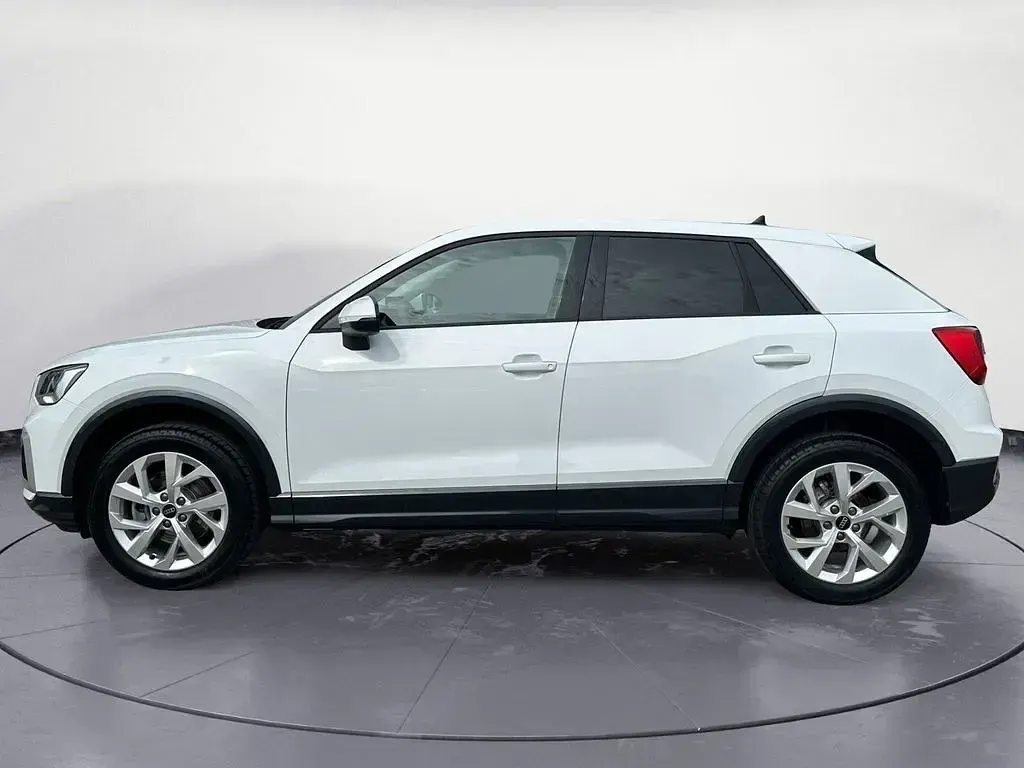 Second-hand Audi Q2 Advanced 150 CP (110 kW) 2025 Alb SUV