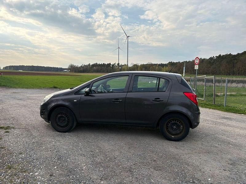Second-hand Opel Corsa 86 CP (63 kW) 2013 Gri Hatchback