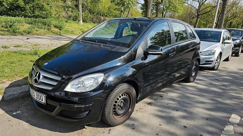 Gebraucht Mercedes B160 95 PS (69 kW) 2009 Schwarz Van / Kleinbus