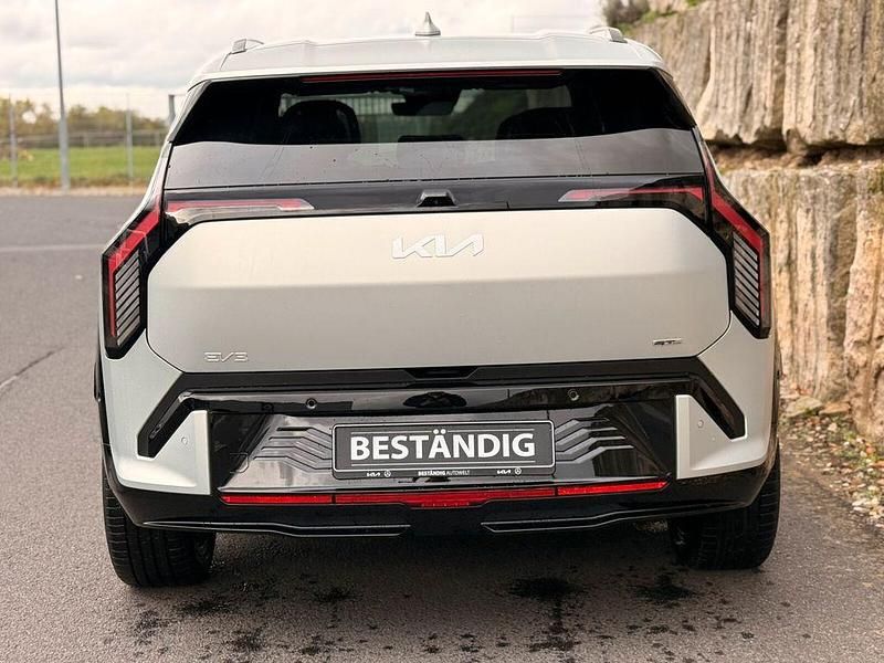 Gebraucht Kia EV3 Comfort 150 kW (204 PS) 2025 Ivory silver matt SUV