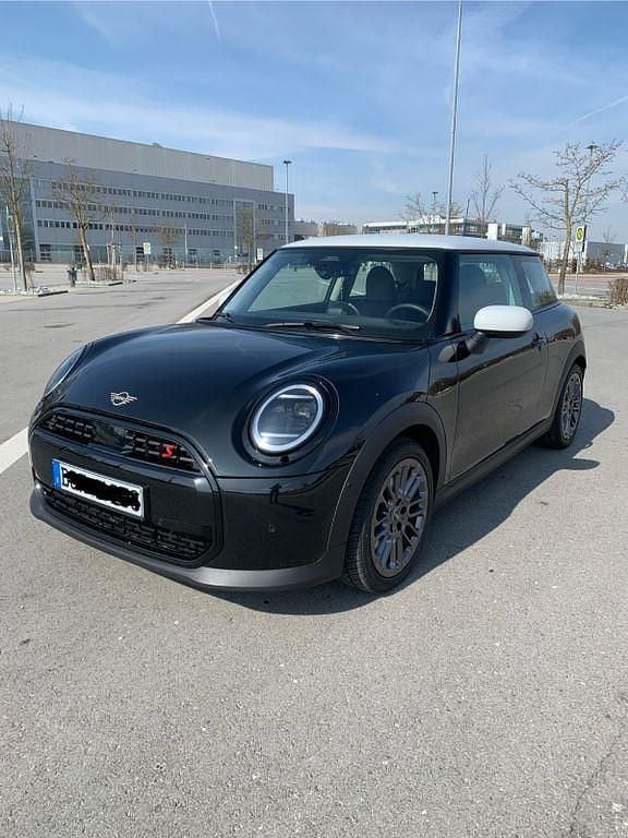 Gebraucht Mini Cooper S Classic 204 PS (150 kW) 2025 Schwarz Kleinwagen