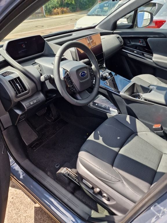 Gebraucht Subaru Solterra Platinum 160 kW (218 PS) 2023 Grau SUV
