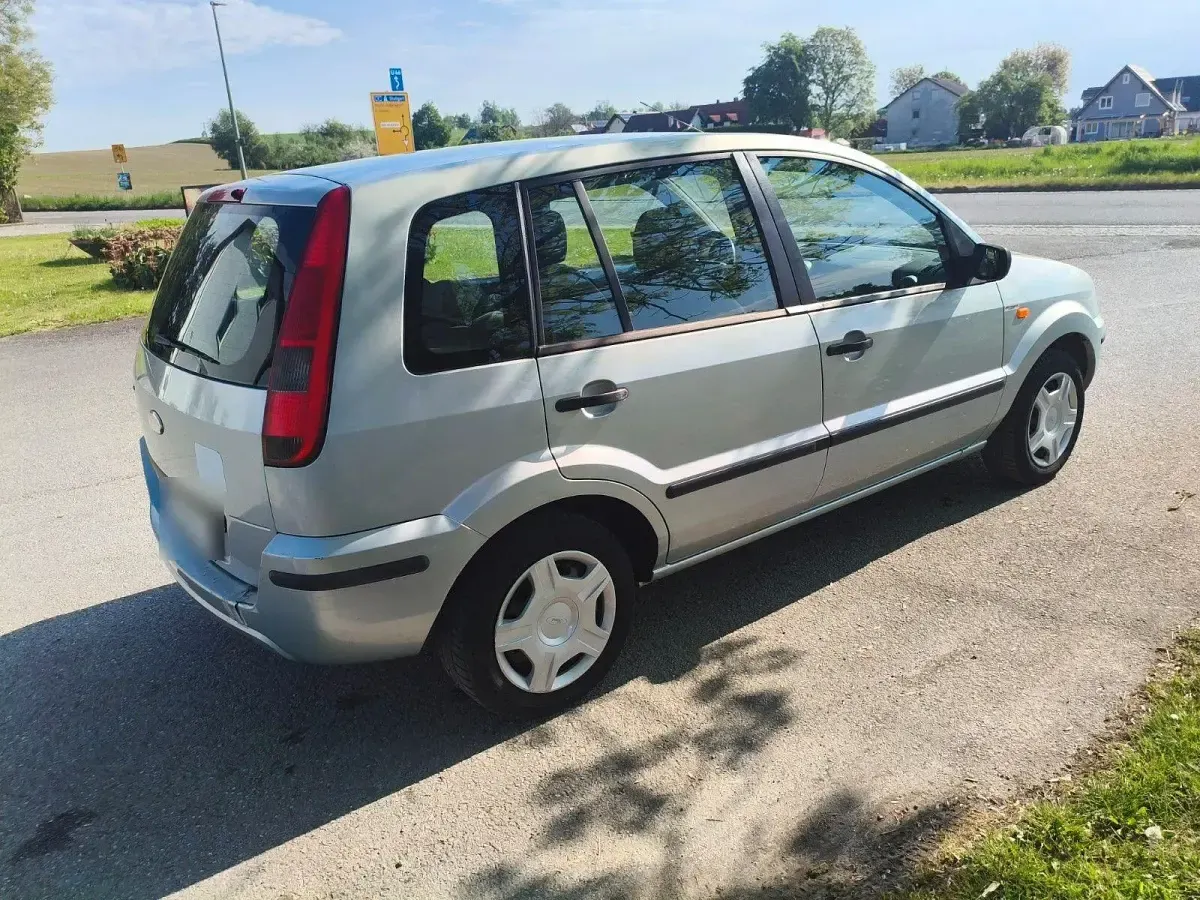 Gebraucht Ford Fusion Ambiente 80 PS (58 kW) 2003 Grün Kleinwagen