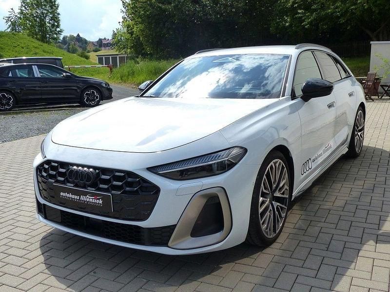 Gebraucht Audi A5 Edition .1 204 PS (150 kW) 2025 Weiß Coupé