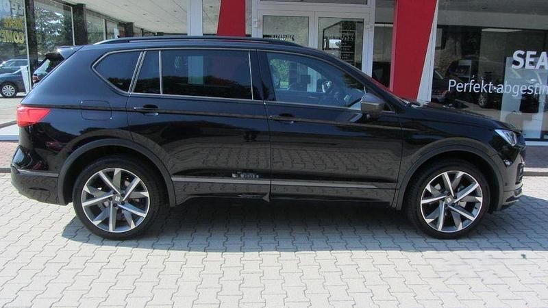 Gebraucht Seat Tarraco FR 150 PS (110 kW) 2023 Deep schwarz metallic SUV