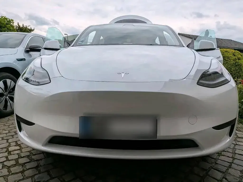 Usado Tesla Model Y Standard Range 219 kW (299 CV) 2023 Blanco SUV