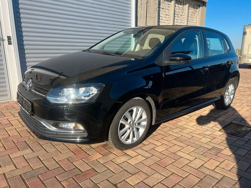 Schwarz Gebraucht 2015 VW Polo Kleinwagen | 8.970 € (Fairer Preis) - Bild 1/4