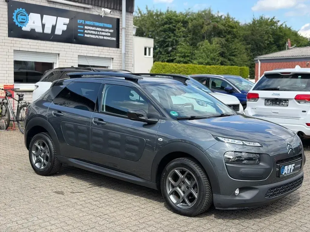 Gebraucht Citroën C4 Cactus Shine 99 PS (72 kW) 2015 Grau Kleinwagen