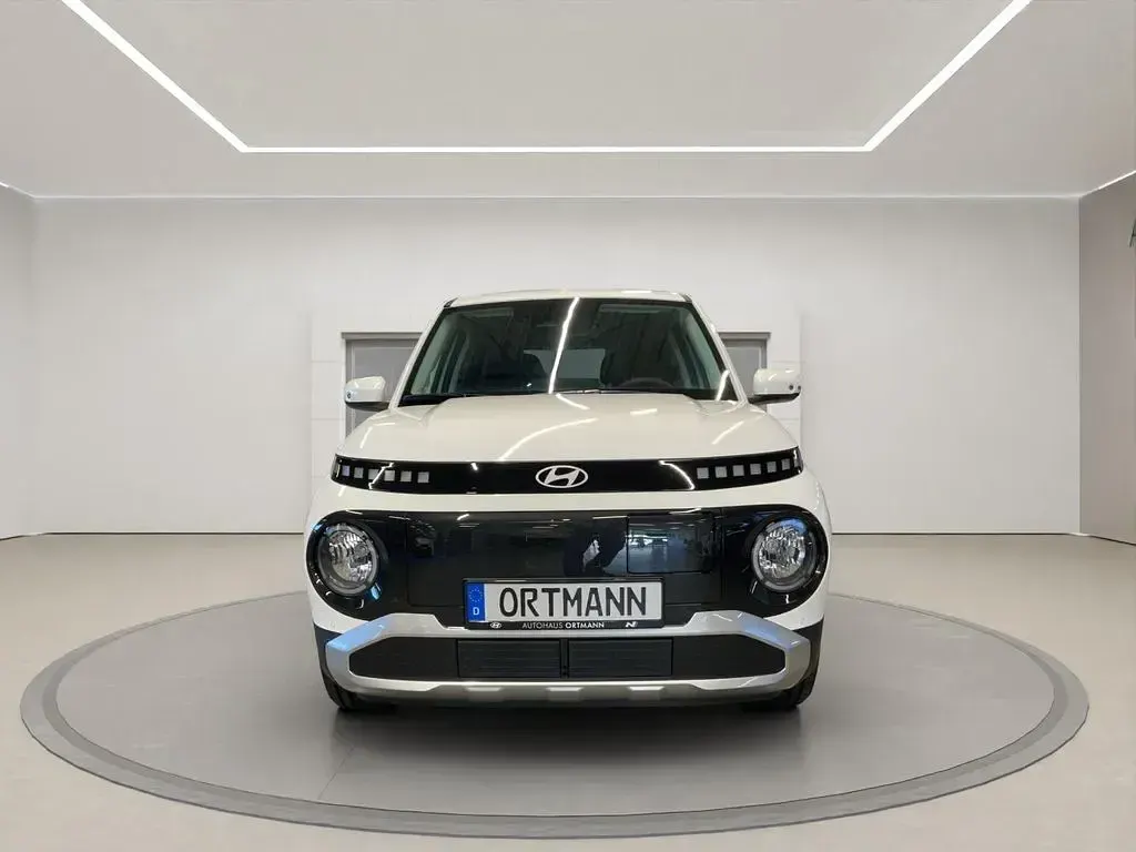 Neu Hyundai Inster Trend 85 kW (116 PS) 2026 Atlas white / sol Kleinwagen
