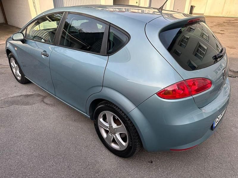 Gebraucht Seat Leon Sport 102 PS (75 kW) 2009 Blau Kleinwagen