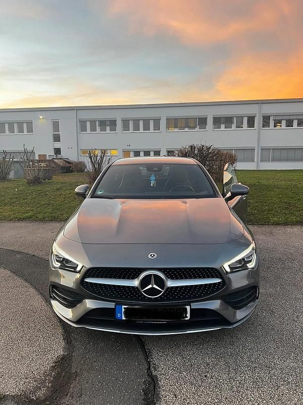 Gebraucht Mercedes CLA200 AMG line 163 PS (119 kW) 2021 Silber Coupé