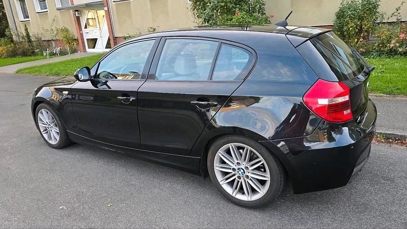 Gebraucht BMW 118 M Sport 143 PS (105 kW) 2010 Schwarz Kleinwagen
