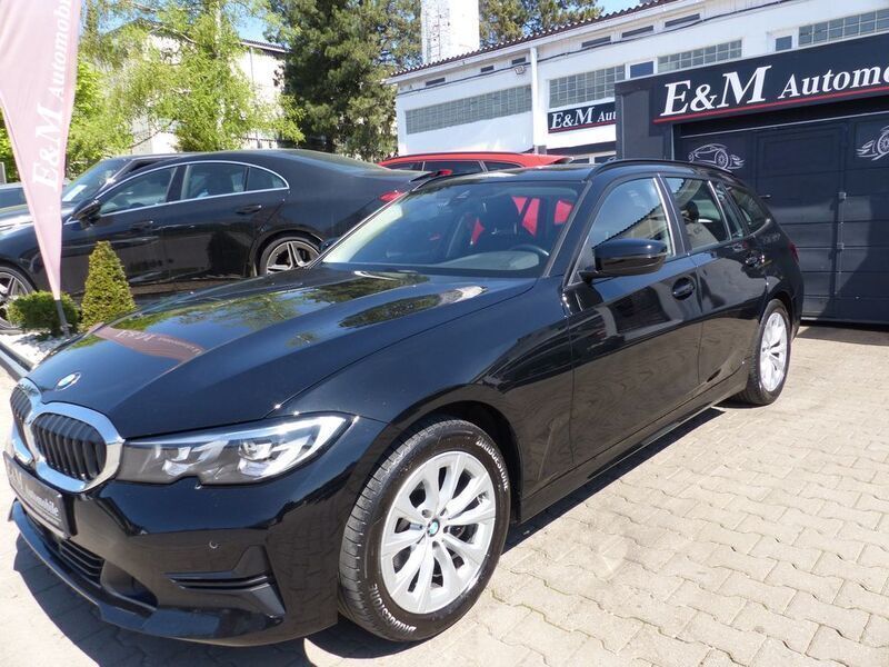 Schwarz Gebraucht 2021 BMW 318 Advantage Limousine | 19.980 € (Superpreis) - Bild 1/4