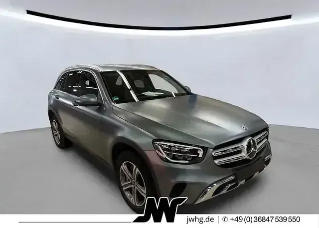 Gebraucht Mercedes GLC300e 320 PS (235 kW) 2022 Grau SUV