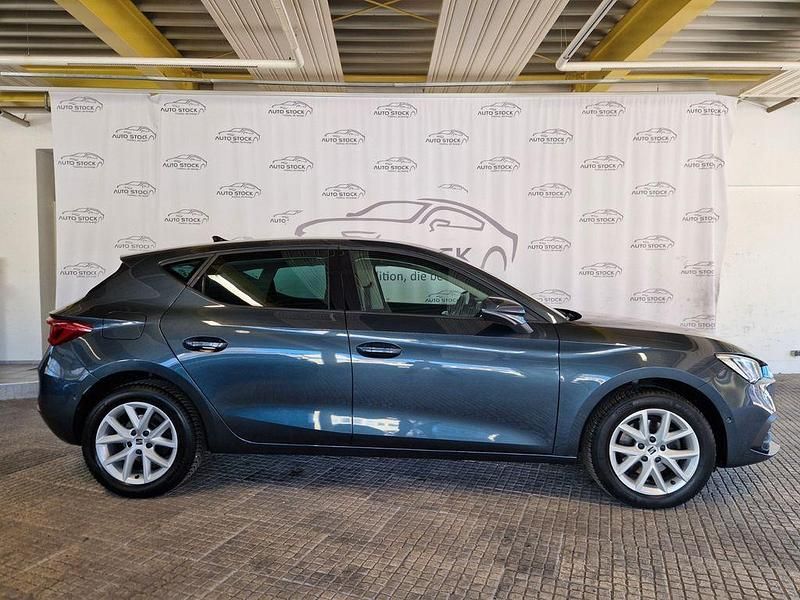 Gebraucht Seat Leon Style 131 PS (96 kW) 2020 Grau Limousine