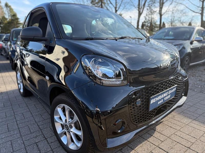 Gebraucht Smart ForTwo Coupé 60 kW (82 PS) 2022 Schwarz Kleinwagen