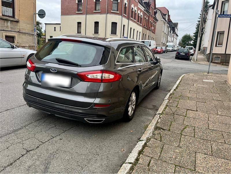 Gebraucht Ford Mondeo 180 PS (132 kW) 2018 Grau Kombi