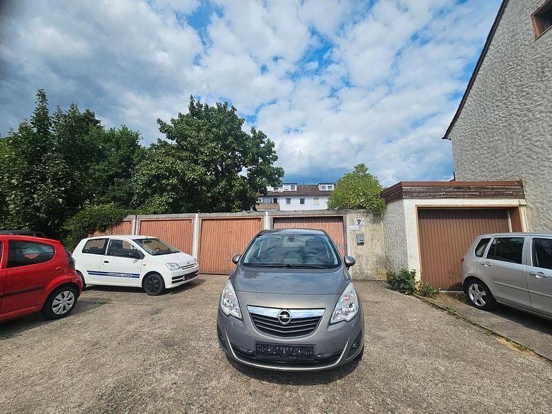 Braun Gebraucht 2013 Opel Meriva Active Van / Kleinbus | 7.480 € (Fairer Preis) - Bild 1/4