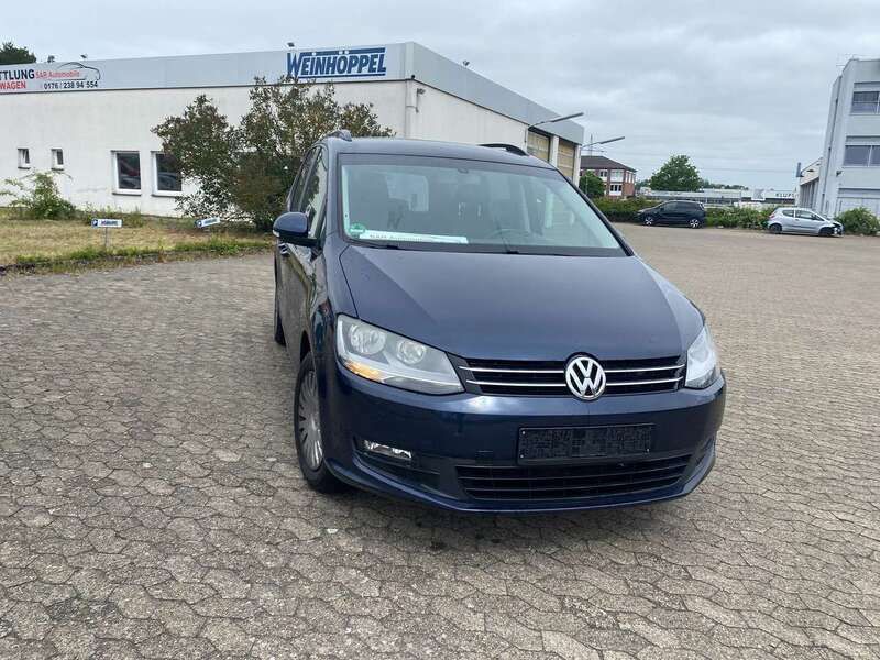 Blau Gebraucht 2010 VW Sharan Van / Kleinbus | 9.999 € (Guter Preis) - Bild 1/4