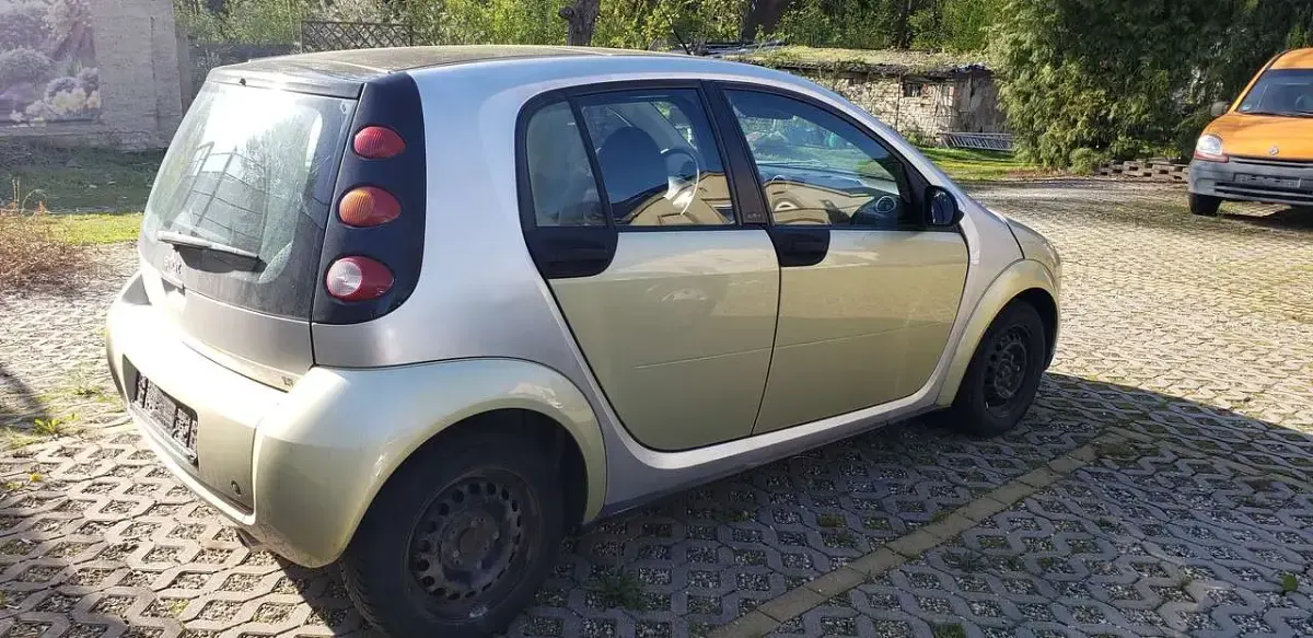 Usata Smart ForFour Pulse 95 CV (69 kW) 2005 Verde Utilitaria