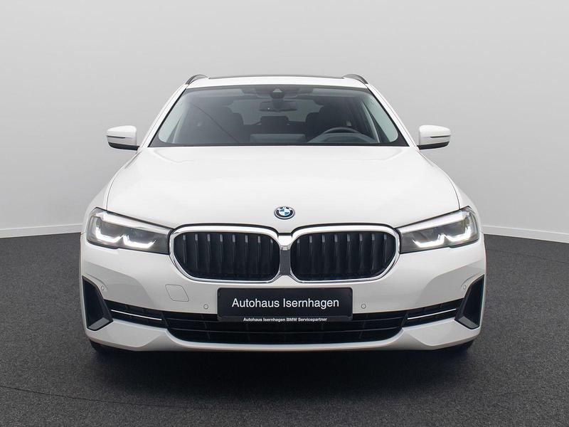 Gebraucht BMW 530 Sport Line 292 PS (214 kW) 2022 Alpinweiß uni300schwarz Limousine
