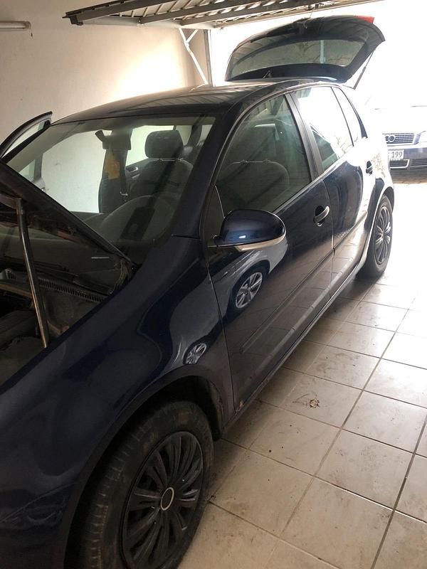 Gebraucht VW Golf V 75 PS (55 kW) 2006 Blau Kleinwagen