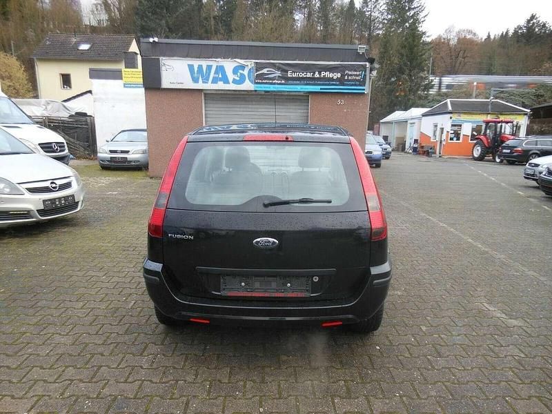 Gebraucht Ford Fusion 80 PS (58 kW) 2003 Pantherschwarz metallic Kleinwagen