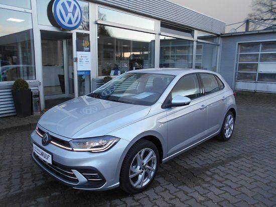 Gebraucht VW Polo Style 95 PS (69 kW) 2023 Silber Limousine