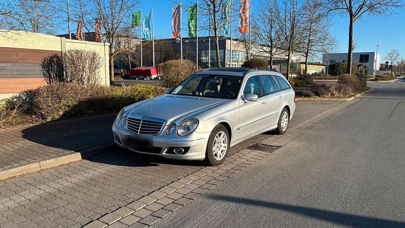 Gebraucht Mercedes E280 190 PS (139 kW) 2007 Silber Kombi