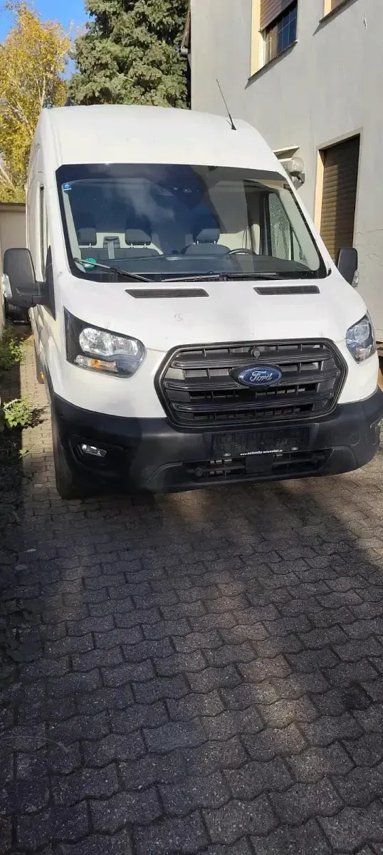 Używany Ford Focus 131 KM (96 kW) 2023 Biały Minivan