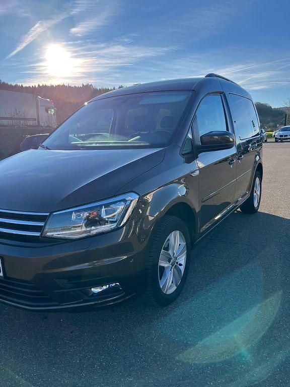 Braun Gebraucht 2018 VW Caddy Comfortline Van / Kleinbus | 18.800 € (Superpreis) - Bild 1/4