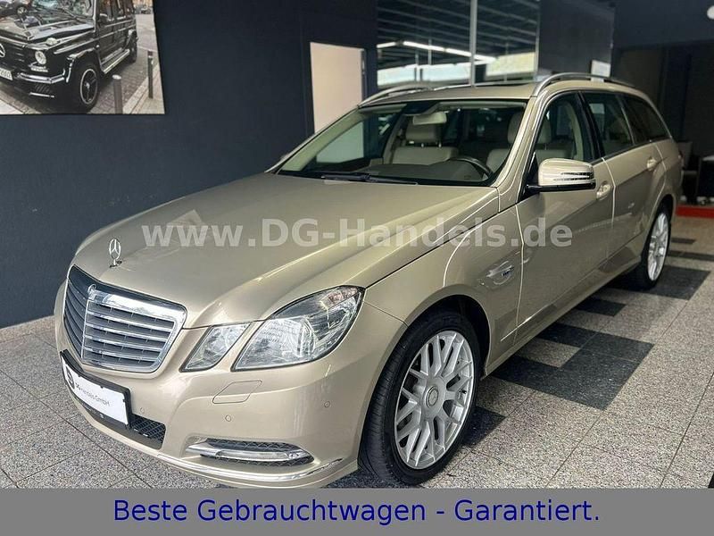 Gebraucht Mercedes E220 Elegance 170 PS (125 kW) 2011 Beige Kombi