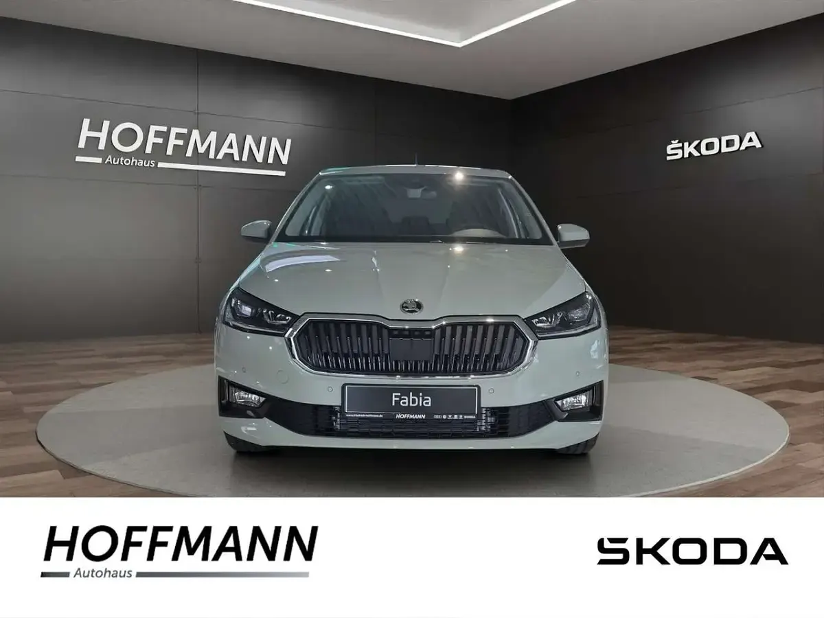 Neu Skoda Fabia Selection 116 PS (85 kW) 2026 Timiano grün Kleinwagen