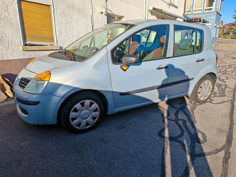 Gebraucht Renault Modus 89 PS (65 kW) 2006 Grau Van / Kleinbus