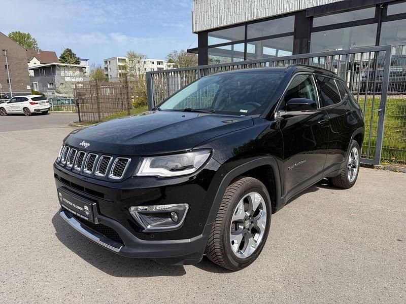 Gebraucht Jeep Compass Limited 170 PS (125 kW) 2019 Schwarz SUV
