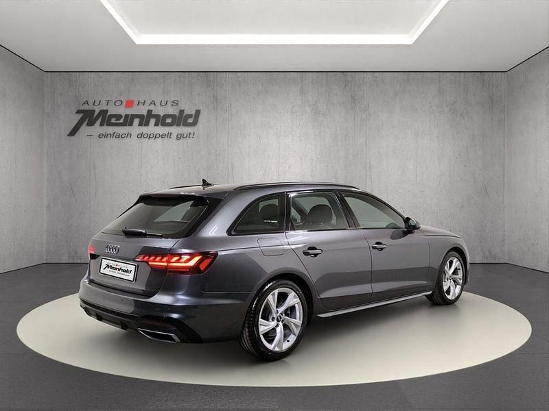 Gebraucht Audi A4 S-Line 204 PS (150 kW) 2023 Daytonagrau perleffekt Kombi