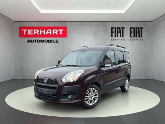 Rot Gebraucht 2010 Fiat Doblò Emotion Van / Kleinbus | 3.987 € (Fairer Preis) - Bild 1/4