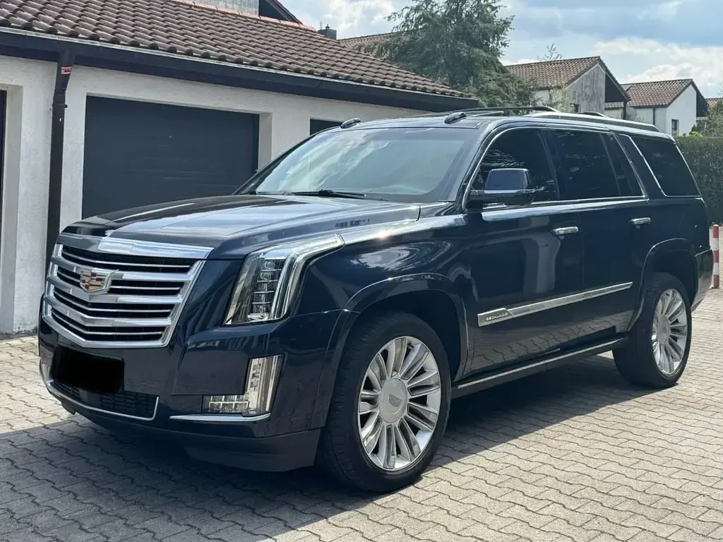 Second-hand Cadillac Escalade 426 CP (313 kW) 2018 Albastru SUV