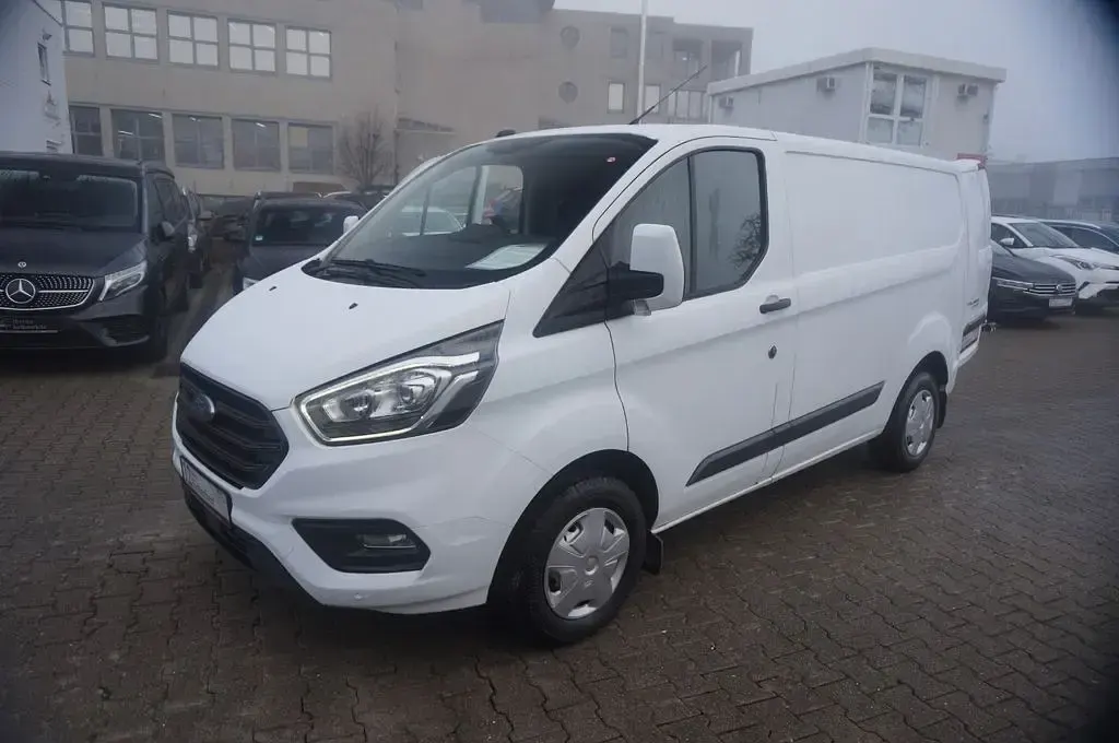 Second-hand Ford Transit Custom 105 CP (77 kW) 2022 Alb Monovolum