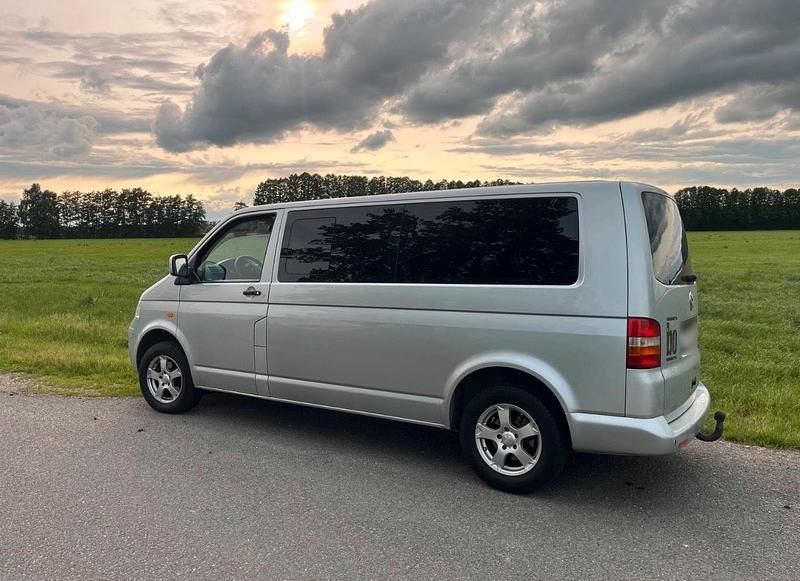 Gebraucht VW T5 131 PS (96 kW) 2005 Silber Van
