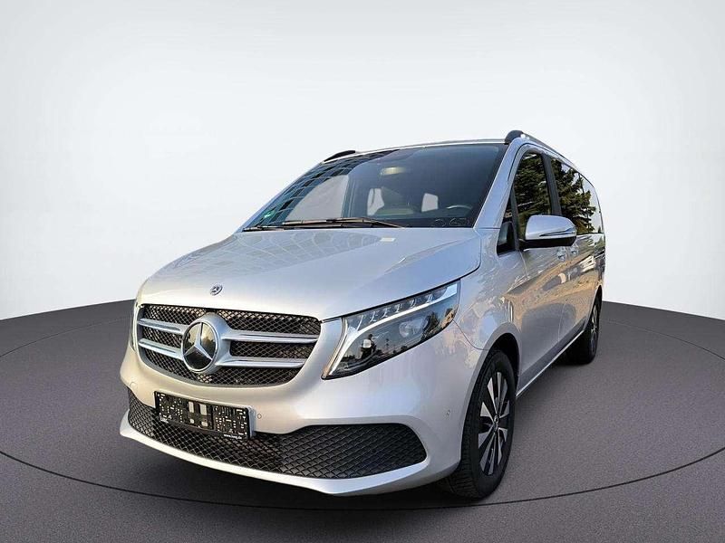 Gebraucht Mercedes V250 190 PS (139 kW) 2024 Silber Van / Kleinbus