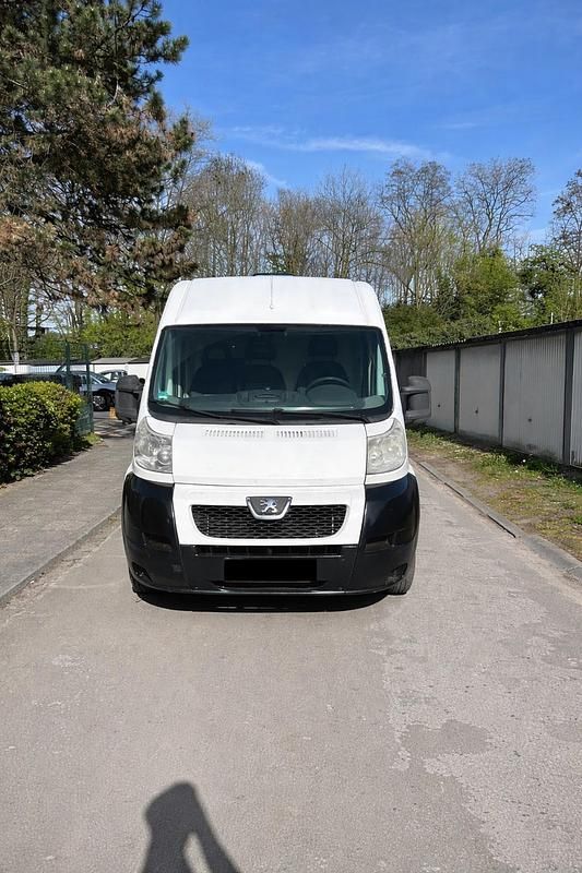 Gebraucht Peugeot Boxer 120 PS (88 kW) 2008 Weiß Van