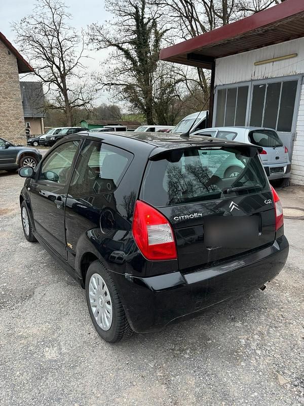 Gebraucht Citroën C2 70 PS (51 kW) 2008 Schwarz Kleinwagen