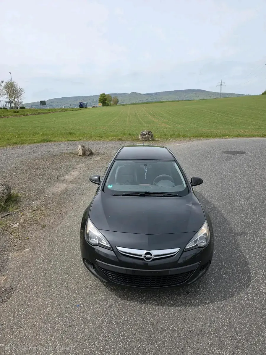 Gebraucht Opel Astra GTC 165 PS (121 kW) 2014 Schwarz Coupé