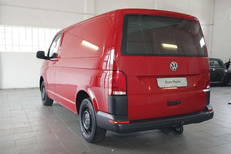 Gebraucht VW Transporter 110 PS (80 kW) 2021 Rot Van